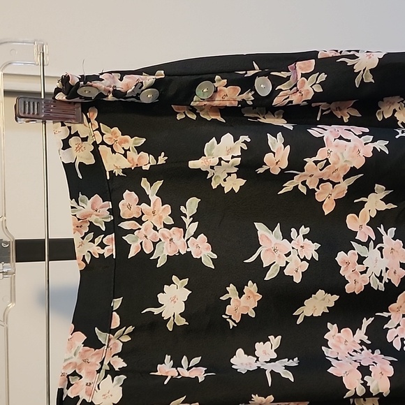 T.L.H. Floral Black Skirt - Picture 3 of 4